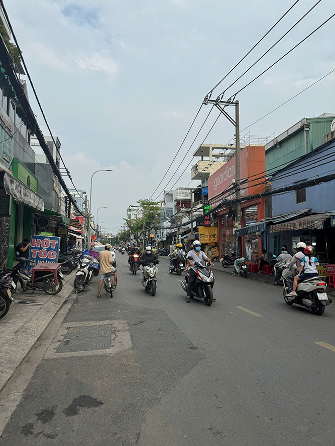 Bán nhà hẻm 2,5m đường Bùi Đình Túy, phường 12, quận Bình Thạnh, xây 1 trệt 1 lầu, 6.x tỷ